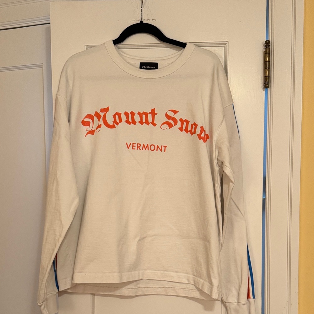 Mount Snow Vermont Long Sleeve Tee - White